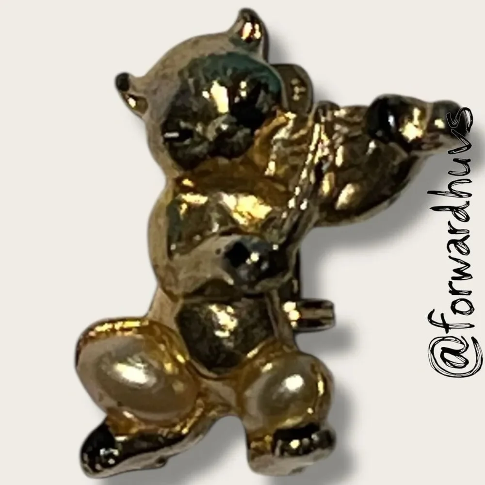 Cat Playing the Fiddle - Faux Pearl Knees - 1” Brooch
